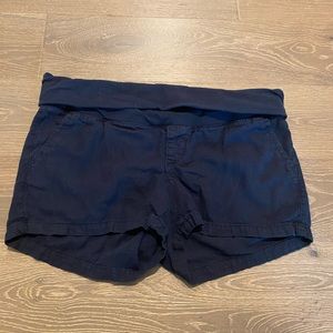 •Old Navy Maternity Shorts•